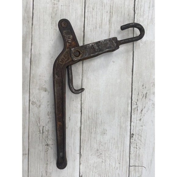 DurbinDurco Skincare Vintage Durbin Chain Tightner Mitie Tiny